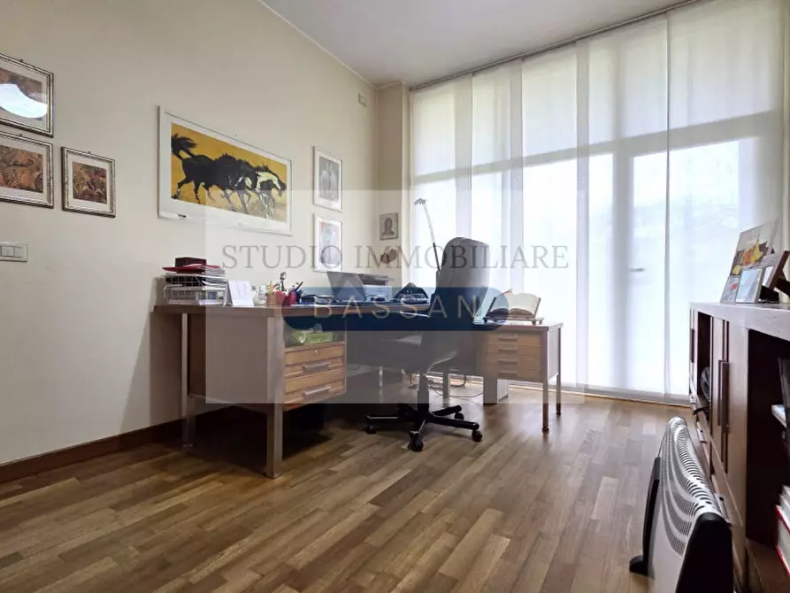 Immagine 23 di Villa in vendita  in via  Tevere 4 a Lonate Pozzolo
