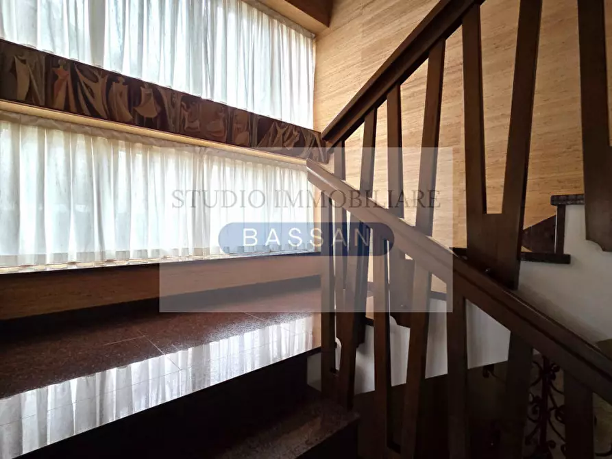 Immagine 31 di Villa in vendita  in via  Tevere 4 a Lonate Pozzolo