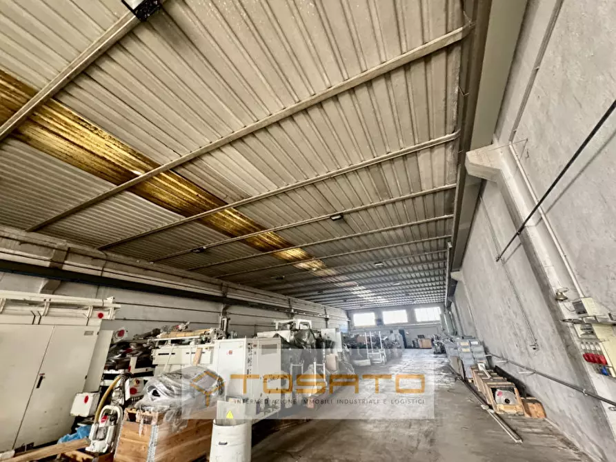 Immagine 5 di Capannone industriale in affitto  a San Giovanni Lupatoto