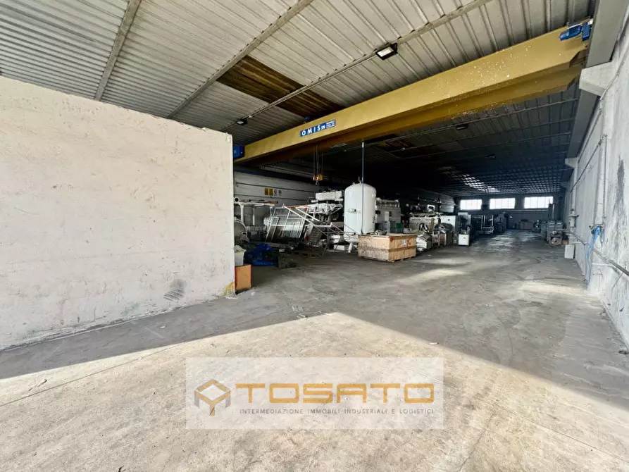 Immagine 6 di Capannone industriale in affitto  a San Giovanni Lupatoto