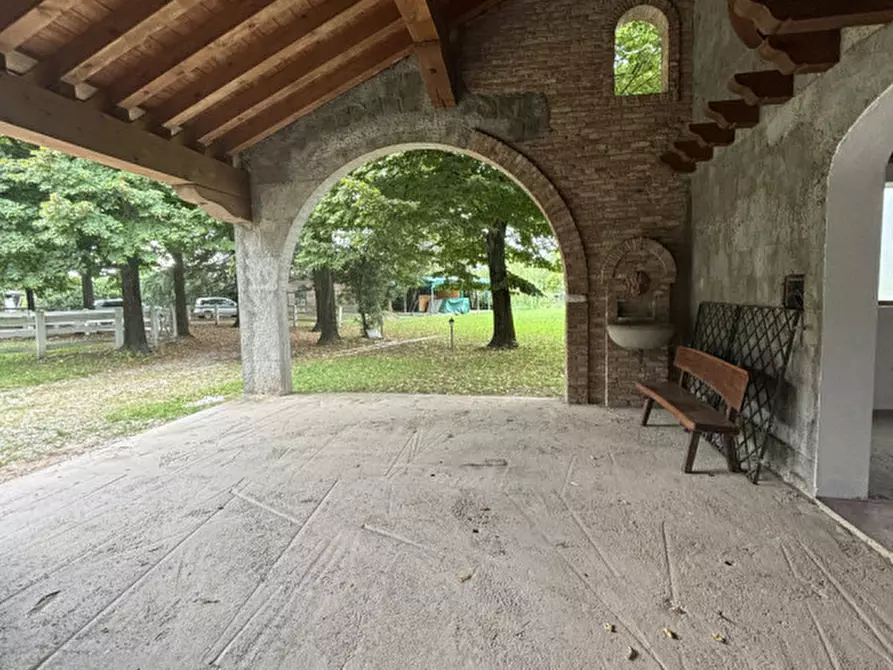 Immagine 3 di Villa in vendita  in via guizze alte a Loreggia