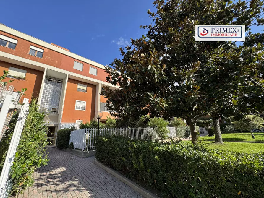 Immagine 2 di Appartamento in vendita  in Via Padre Massaruti a Roma