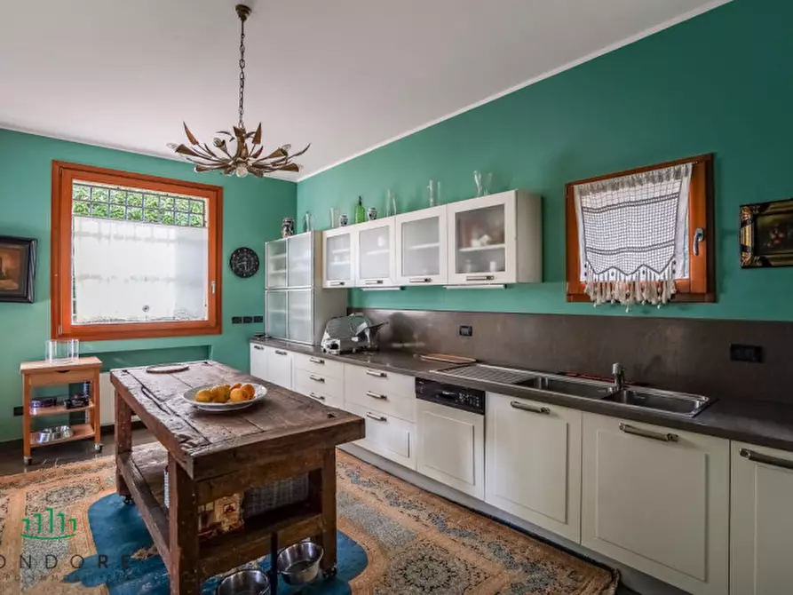 Immagine 23 di Villa in vendita  in VIA CROARA a San Lazzaro Di Savena