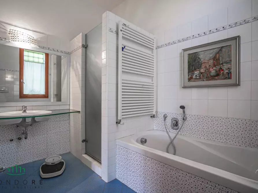 Immagine 34 di Villa in vendita  in VIA CROARA a San Lazzaro Di Savena