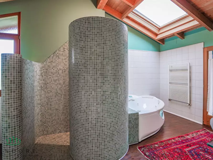 Immagine 51 di Villa in vendita  in VIA CROARA a San Lazzaro Di Savena