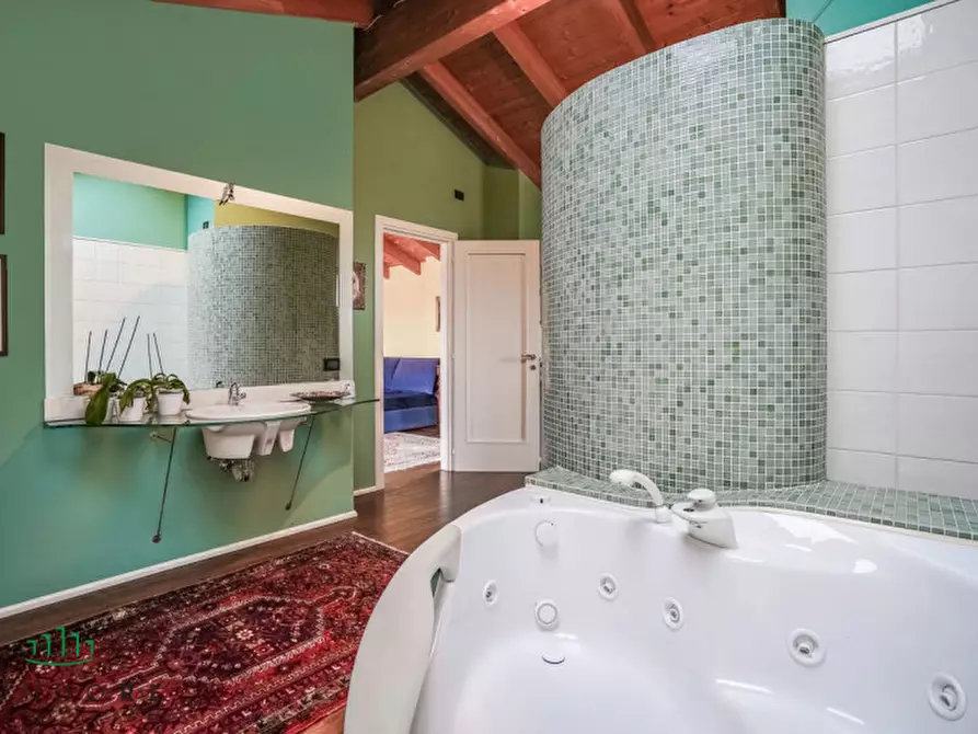 Immagine 52 di Villa in vendita  in VIA CROARA a San Lazzaro Di Savena