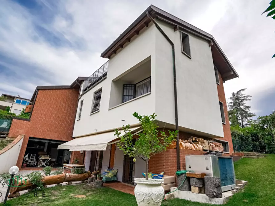 Immagine 61 di Villa in vendita  in VIA CROARA a San Lazzaro Di Savena