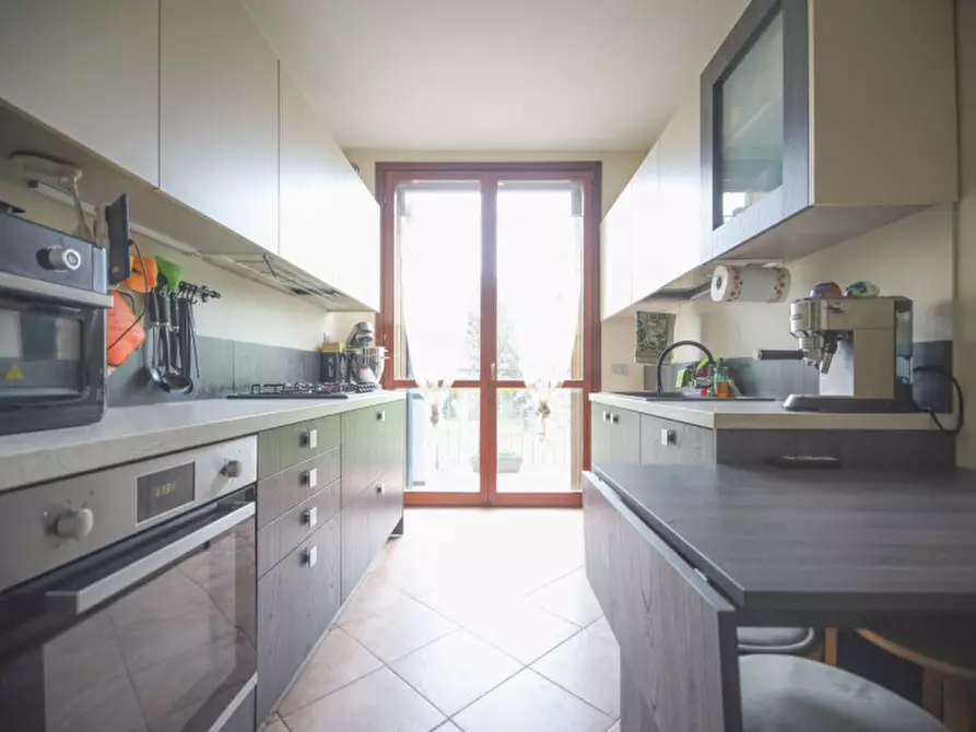 Immagine 8 di Appartamento in vendita  in Cascina Valdarenne 10 a Vanzago