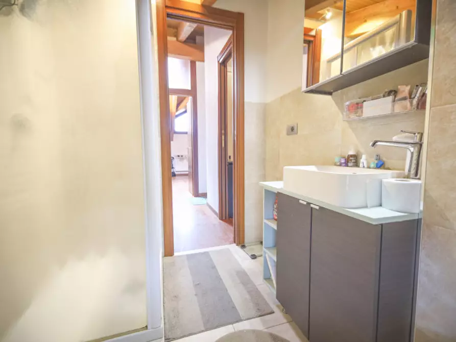 Immagine 12 di Appartamento in vendita  in Cascina Valdarenne 10 a Vanzago