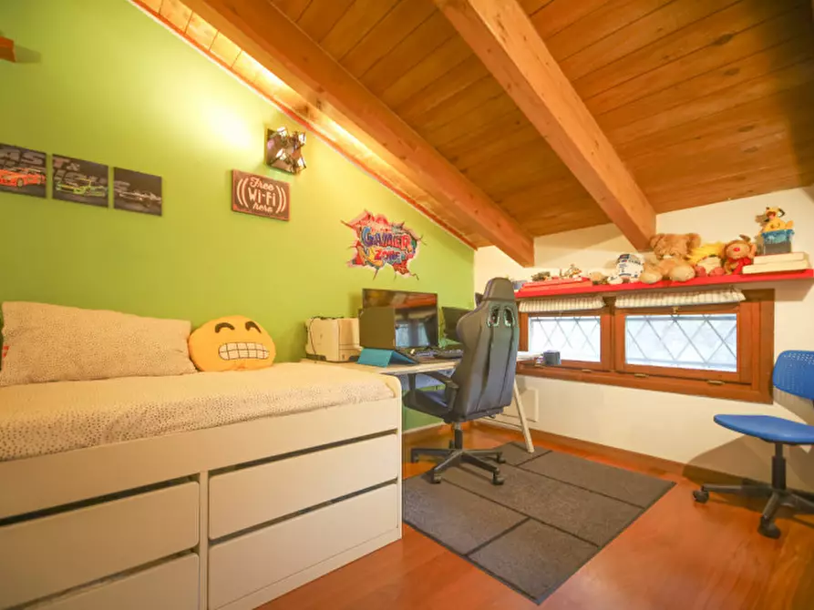 Immagine 13 di Appartamento in vendita  in Cascina Valdarenne 10 a Vanzago