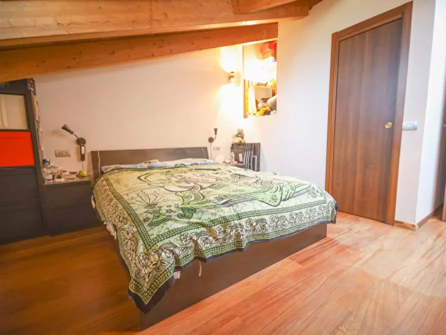 Immagine 17 di Appartamento in vendita  in Cascina Valdarenne 10 a Vanzago