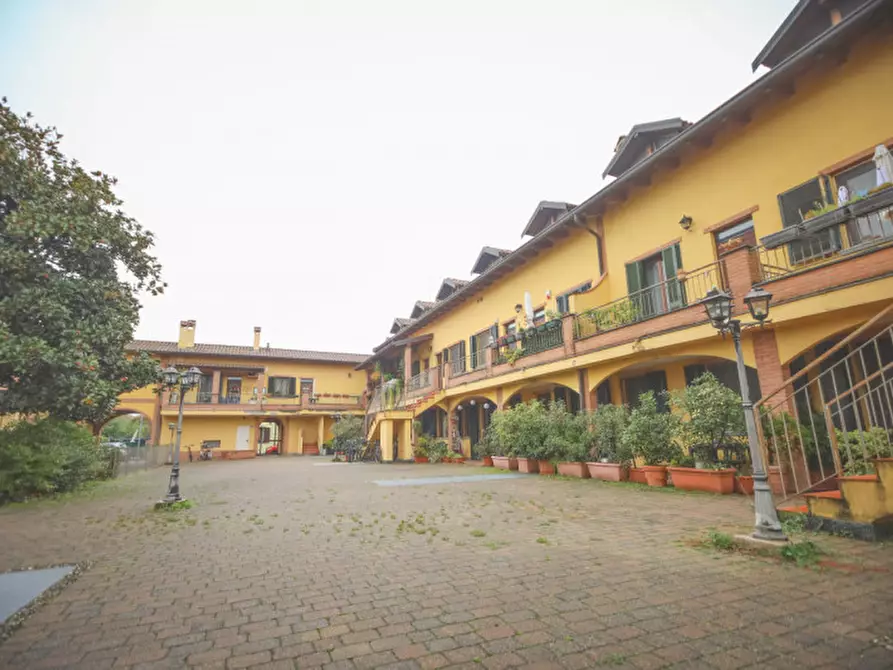 Immagine 19 di Appartamento in vendita  in Cascina Valdarenne 10 a Vanzago