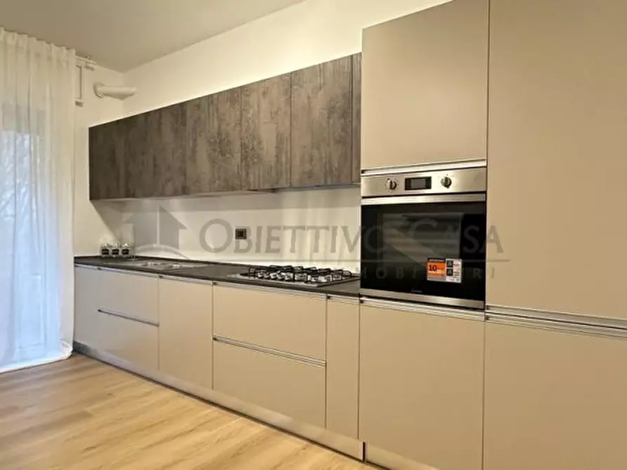 Immagine 11 di Appartamento in vendita  in Via Giovanni Pascoli a Padova