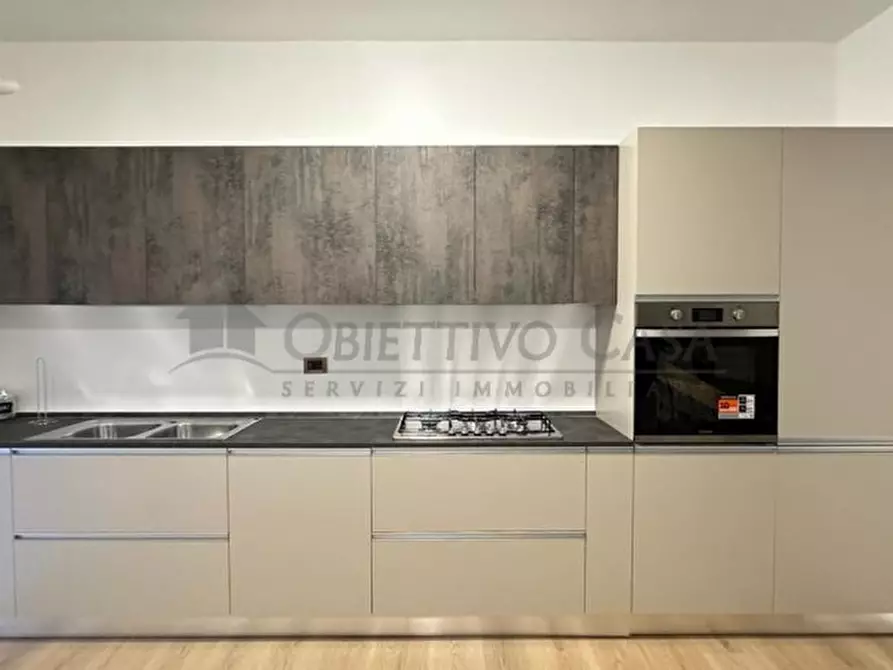 Immagine 12 di Appartamento in vendita  in Via Giovanni Pascoli a Padova