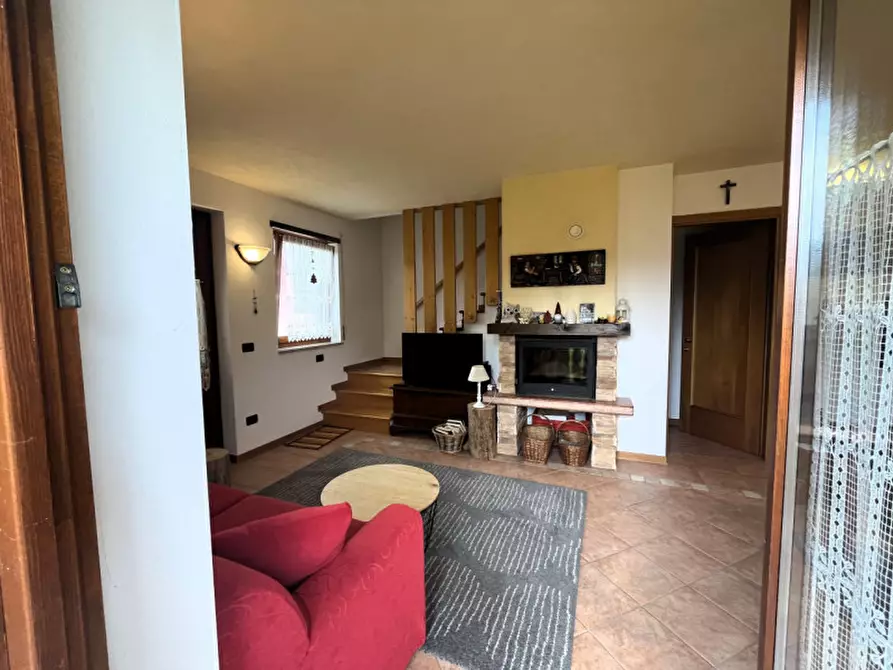 Immagine 9 di Villetta a schiera in vendita  in Via Dosso 1 a Roana