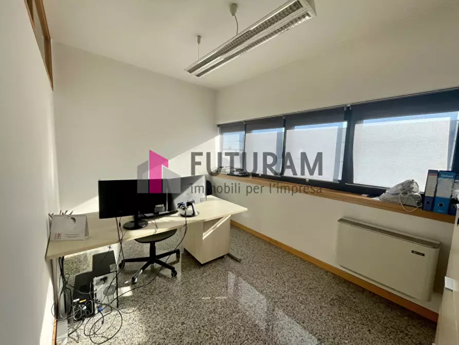 Immagine 3 di Capannone industriale in affitto  in via roma 1 a Masera' Di Padova