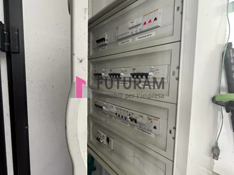 Immagine 12 di Capannone industriale in affitto  in via roma 1 a Masera' Di Padova