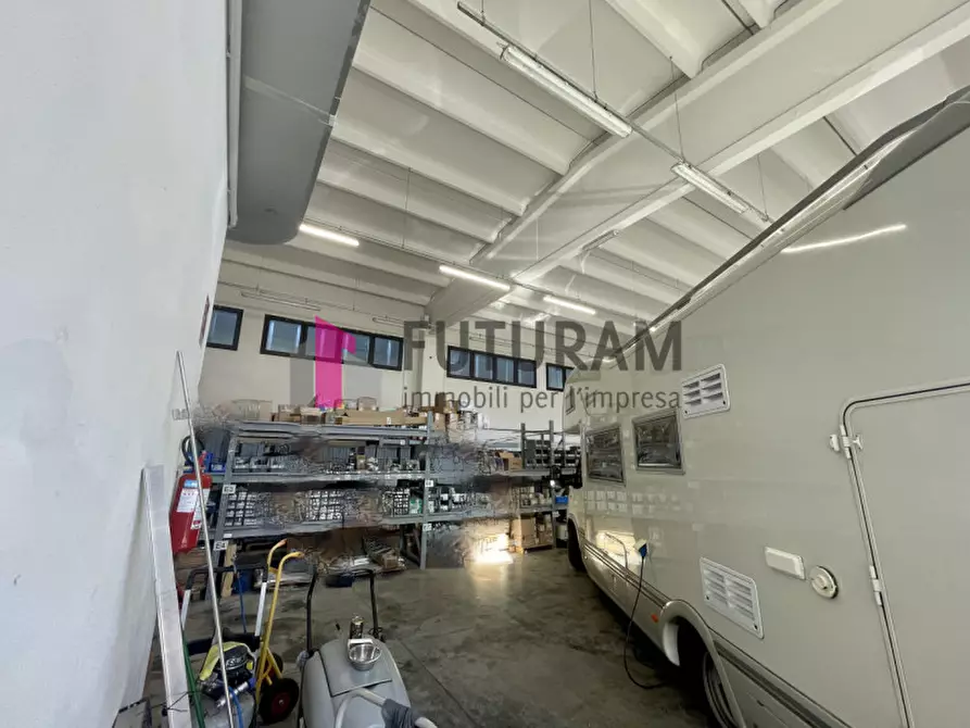 Immagine 14 di Capannone industriale in affitto  in via roma 1 a Masera' Di Padova