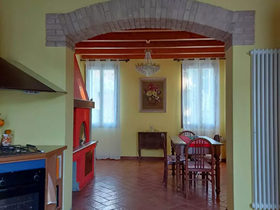 Immagine 1 di Casa indipendente in vendita  a Lusia