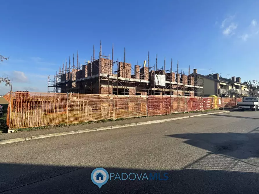 Immagine 7 di Casa quadrifamiliare in vendita  a Rubano