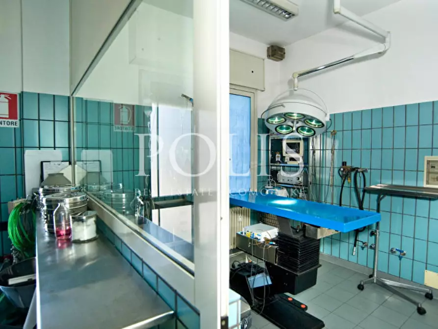 Immagine 6 di Negozio in vendita  in Via Piave a Como