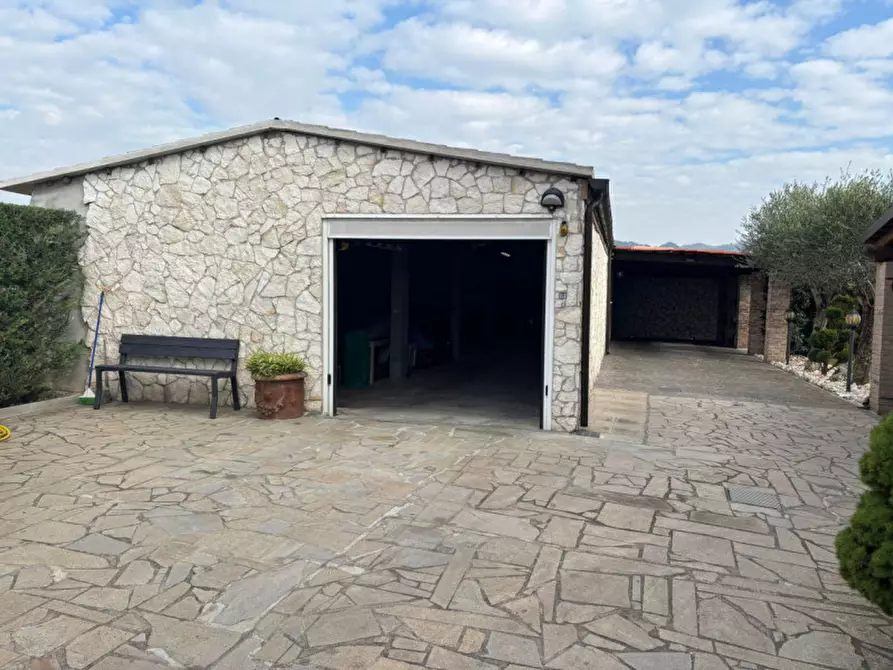 Immagine 8 di Casa bifamiliare in vendita  in VIA VO' DI SOTTO a Vo