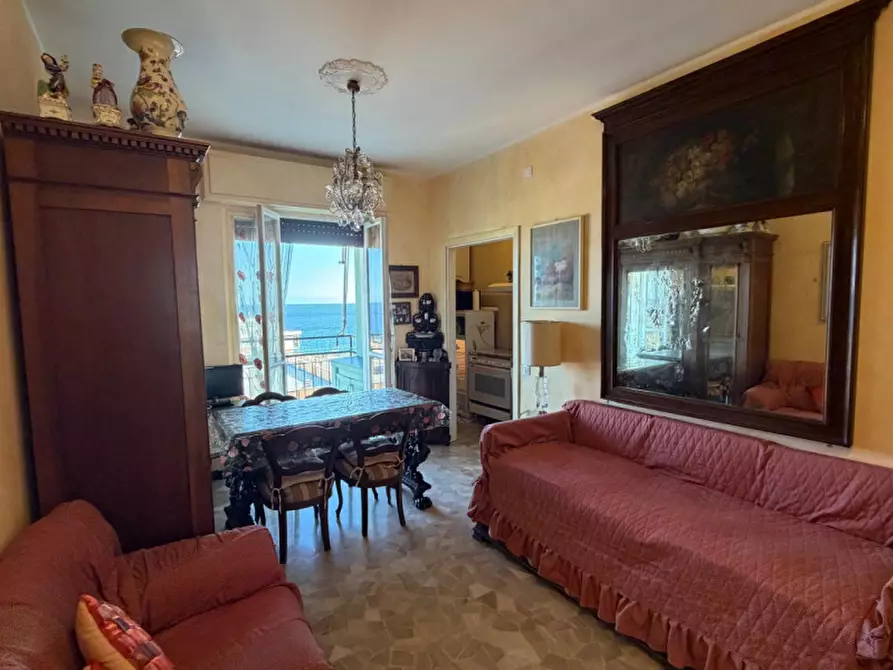 Immagine 9 di Attico in vendita  in Corso Europa 3 a Borghetto Santo Spirito