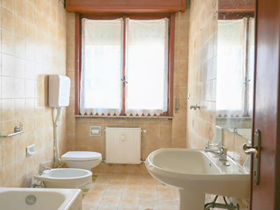 Immagine 8 di Appartamento in vendita  a Fiorenzuola D'arda