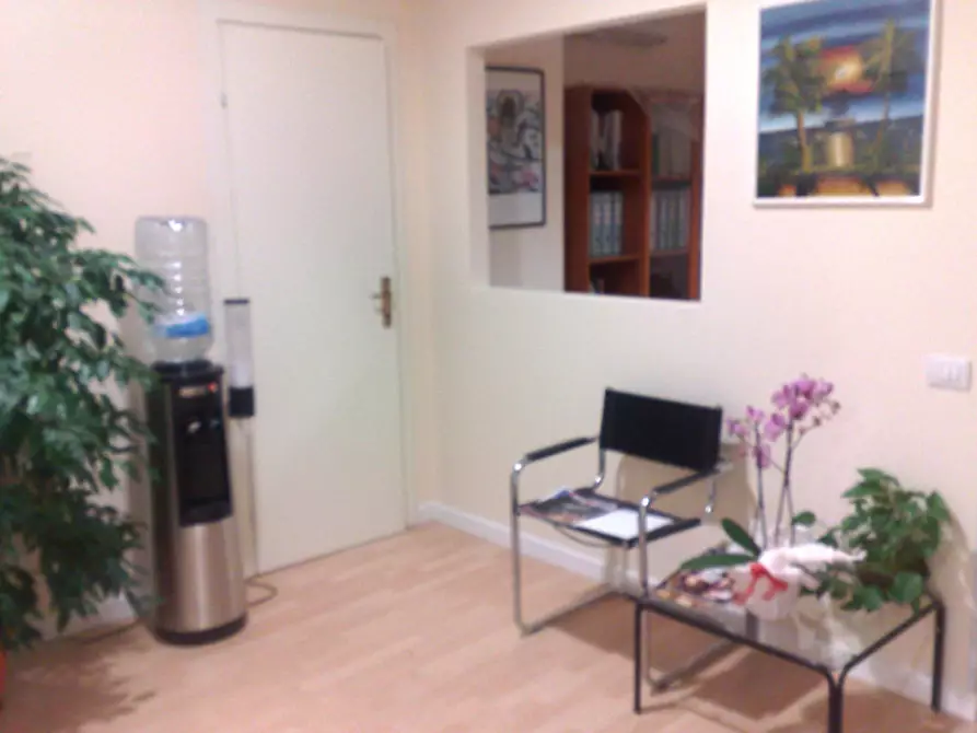 Immagine 3 di Magazzino in vendita  in Via DELLE TAVERNELLE ANCONA a Ancona