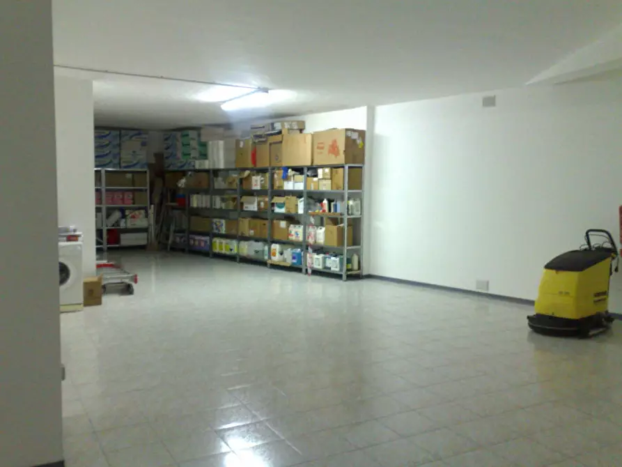 Immagine 6 di Magazzino in vendita  in Via DELLE TAVERNELLE ANCONA a Ancona