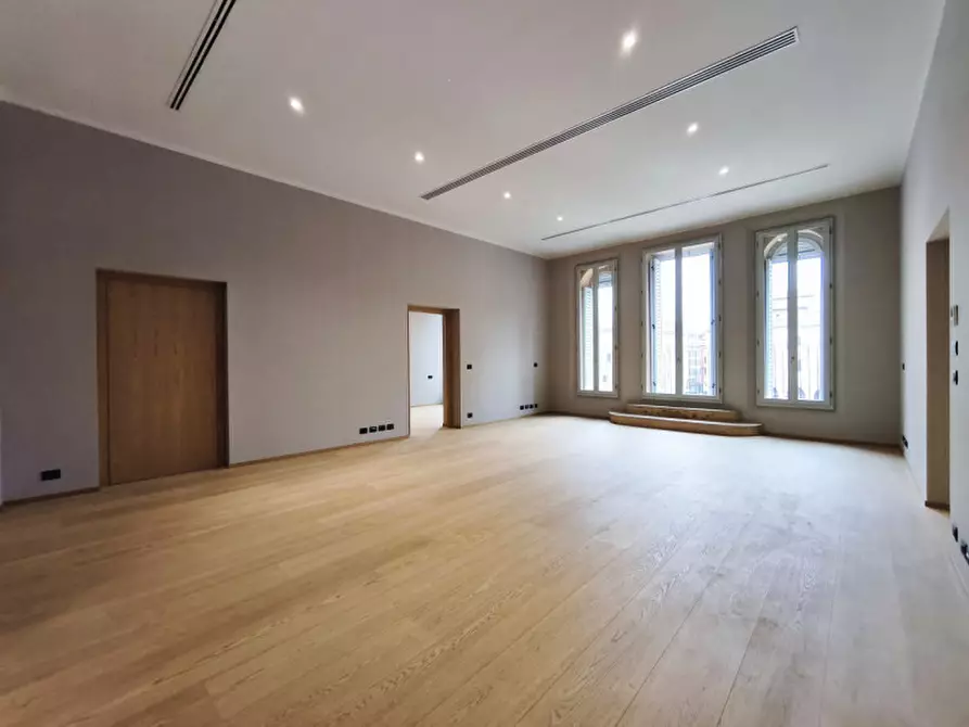 Immagine 2 di Appartamento in vendita  in via clavature a Bologna