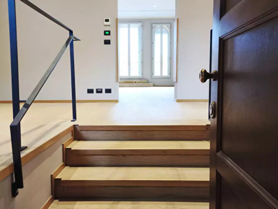 Immagine 4 di Appartamento in vendita  in via clavature a Bologna