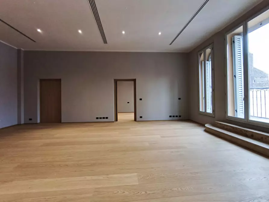 Immagine 11 di Appartamento in vendita  in via clavature a Bologna