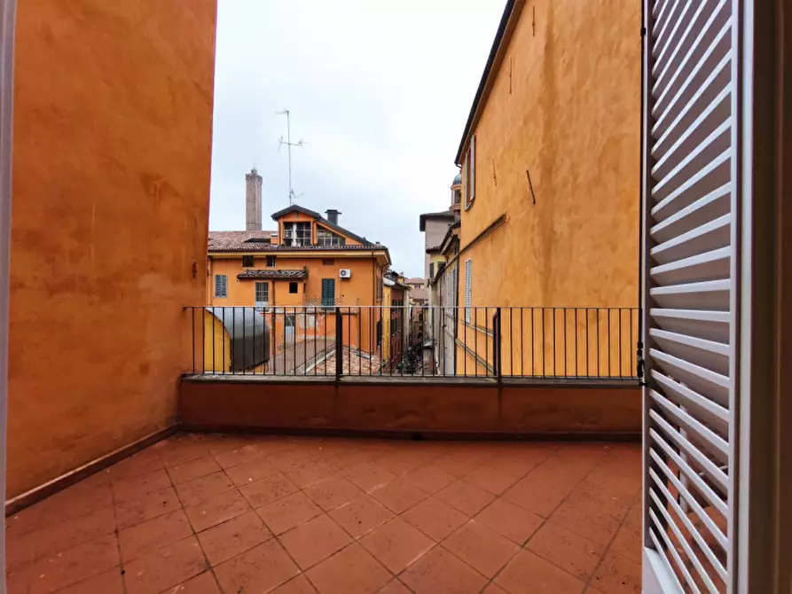 Immagine 26 di Appartamento in vendita  in via clavature a Bologna