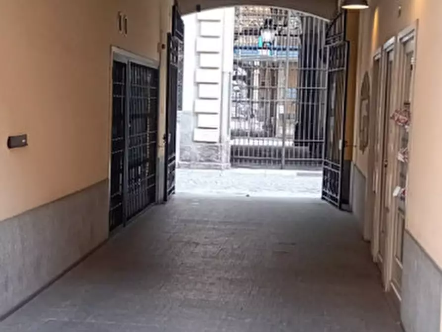 Immagine 4 di Posto auto in vendita  in VIA BELLEZIA 5 a Torino