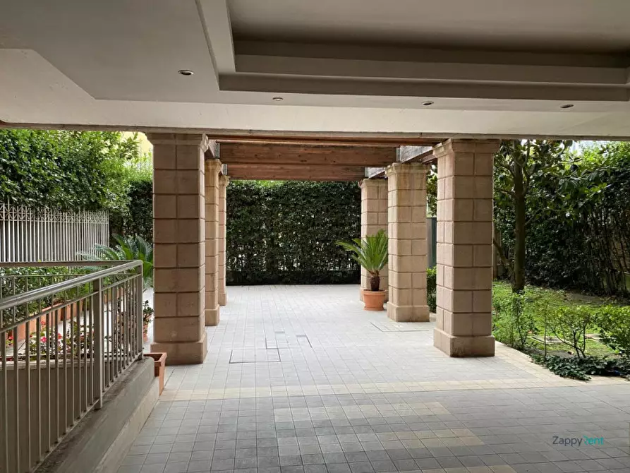 Immagine 21 di Appartamento in affitto  in Via Flaminia a Roma