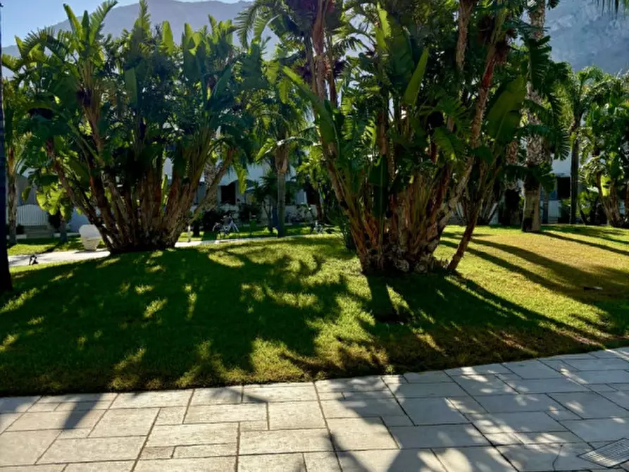 Immagine 16 di Appartamento in vendita  in Via Libertà a Isola Delle Femmine