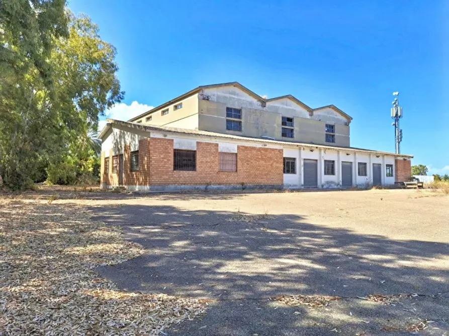 Immagine 1 di Agriturismo in vendita  in Via Tevere, 09010 Pula CA, Italia a Pula