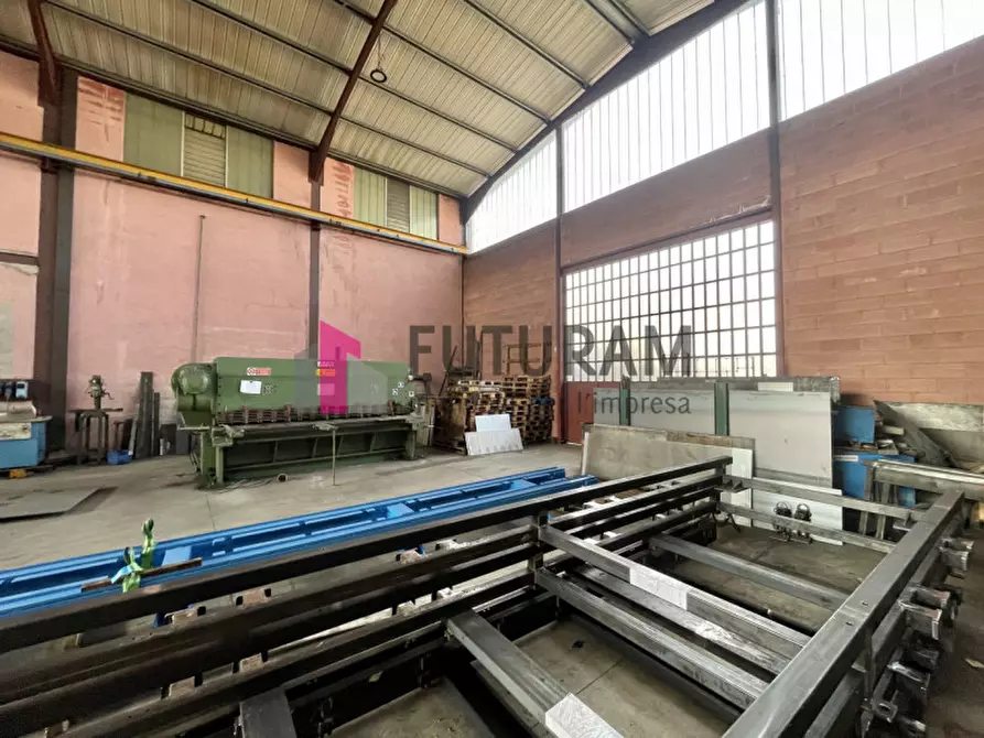 Immagine 7 di Capannone industriale in vendita  a Mestrino