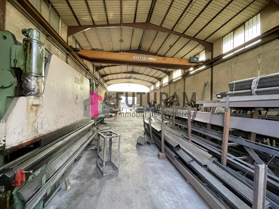Immagine 16 di Capannone industriale in vendita  a Mestrino