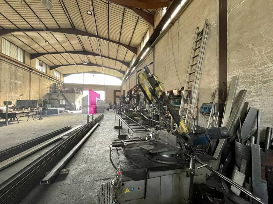 Immagine 17 di Capannone industriale in vendita  a Mestrino
