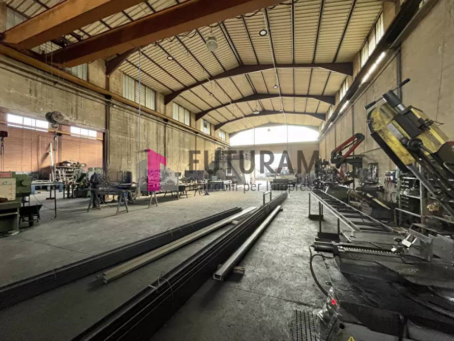 Immagine 18 di Capannone industriale in vendita  a Mestrino