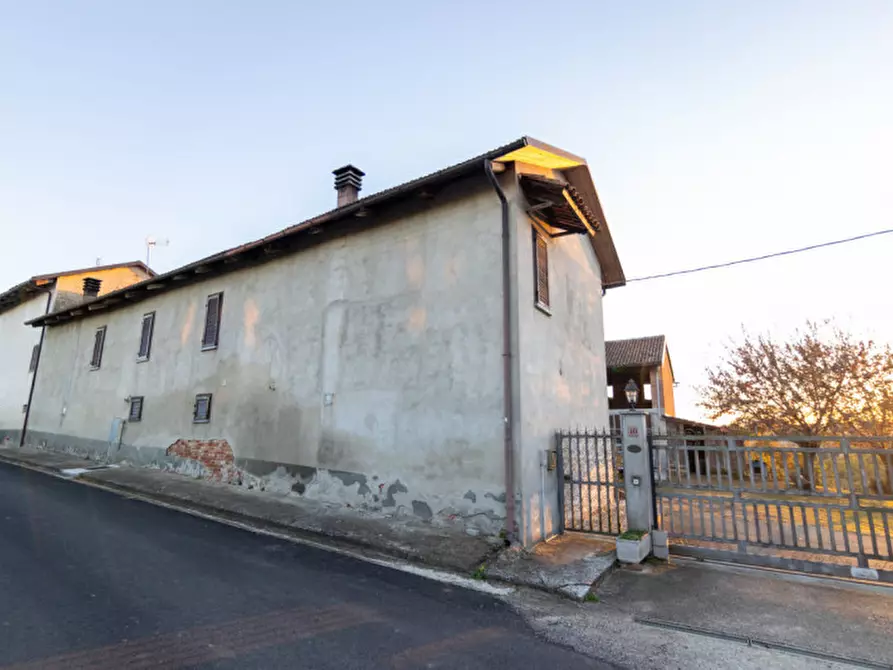Immagine 7 di Casa bifamiliare in vendita  in FRAZIONE SAN GIULIO 40 a San Damiano D'asti