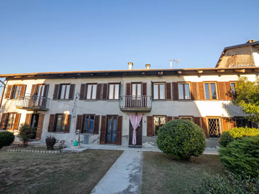 Immagine 9 di Casa bifamiliare in vendita  in FRAZIONE SAN GIULIO 40 a San Damiano D'asti