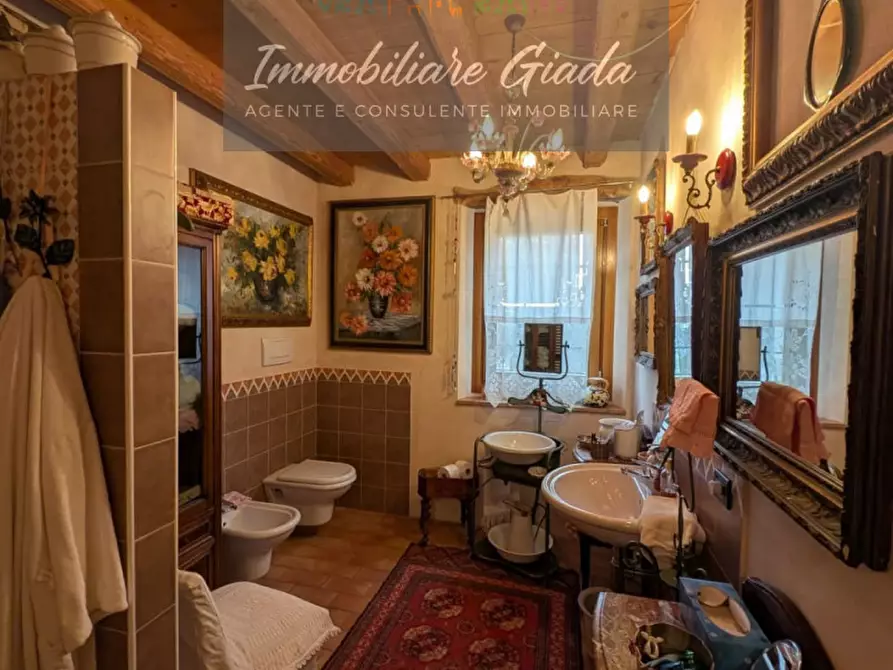 Immagine 31 di Villa in vendita  a Fregona