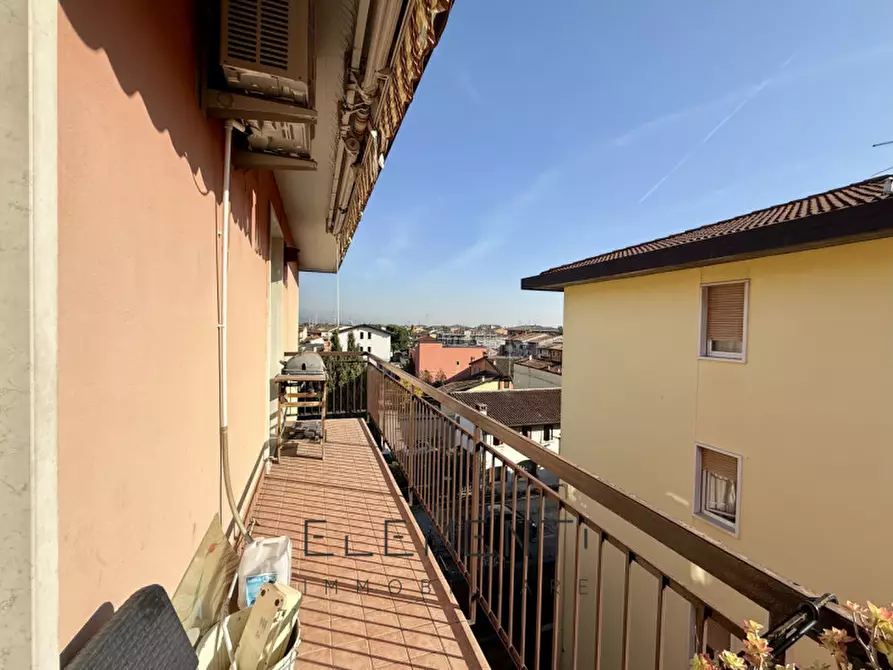 Immagine 6 di Appartamento in vendita  in Via Berto Barbarani 4 a Sona