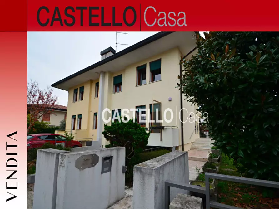 Immagine 1 di Casa bifamiliare in vendita  in via Vinci a Castelfranco Veneto