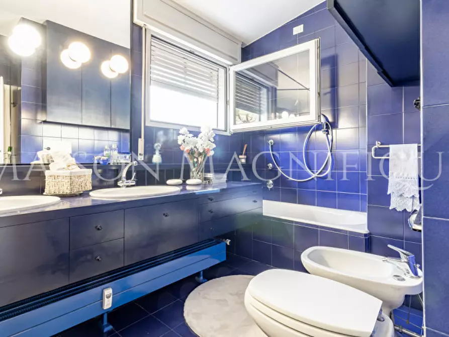 Immagine 31 di Attico in vendita  in Via Corsica a Bologna