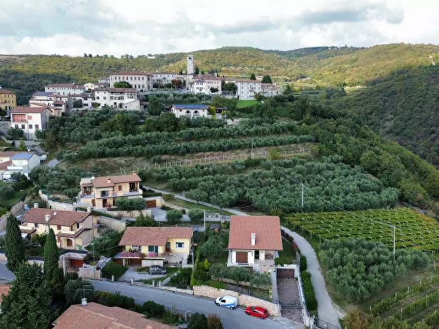 Immagine 5 di Casa indipendente in vendita  a Verona