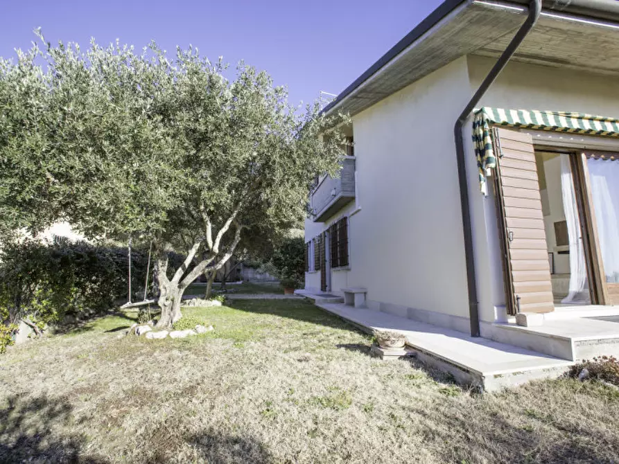Immagine 6 di Casa indipendente in vendita  a Verona